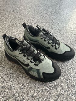 Vans MTE Gore Tex Crosspath XC Black Dusty Olive Size 9.5 (mens)