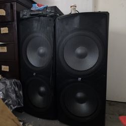 Emerson 6000 W Two Speakers Connected 12000 W With Radio Built In