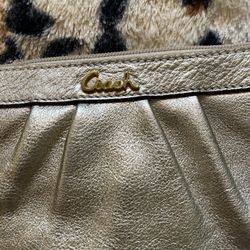 Coach Wristlet Gold