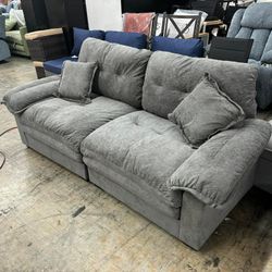 84"W Chenille Upholstered Sofa, Deep Seat Loveseat Couch with 2 Throw Pillows