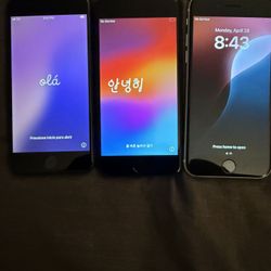 3 Like New iPhone SE 64g Unlocked 3rd Generation 
