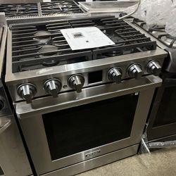 Dacor Dual Fuel Gas Range 2025