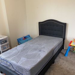 Twin Bed With Memory Foam Mattress 