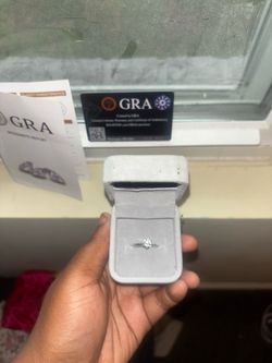MOISSANITE Stud ring