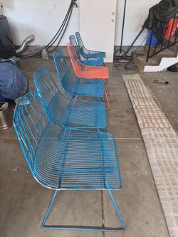 FREE 6 outdoor metal chairs