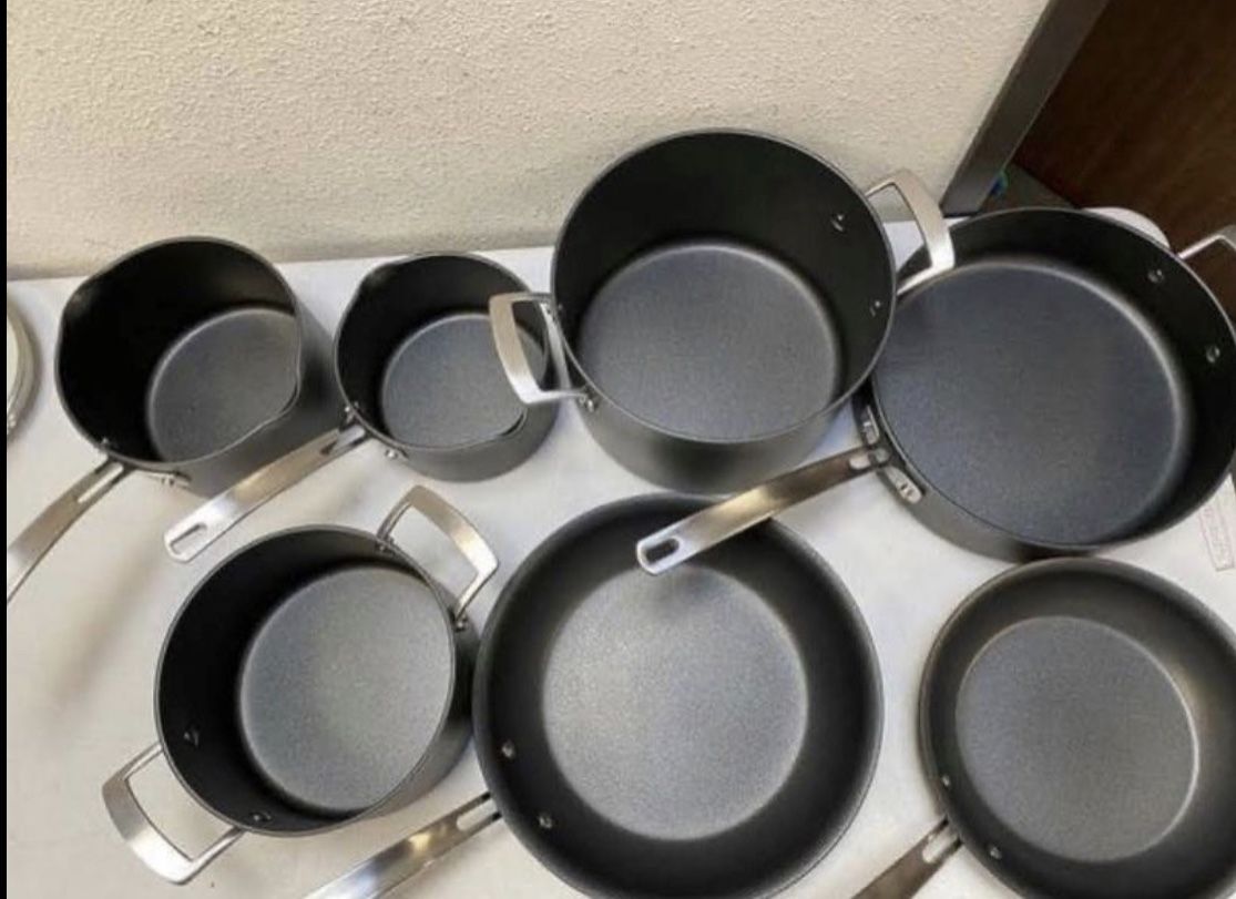 Cookware Set Kirkland Signature 12piece Hard Anodized for Sale in