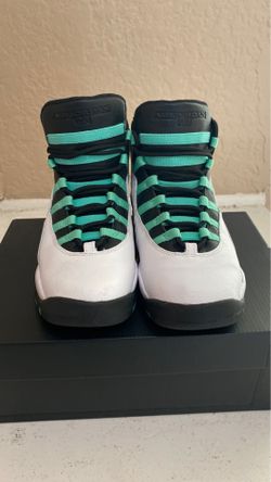 Air Jordan retro 10s (white/green/black) size 5.5y