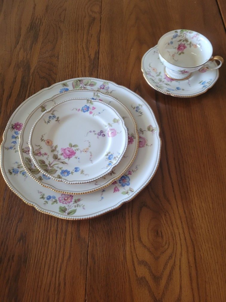 REDUCED! Vintage Sunnyvale by Castleton China 