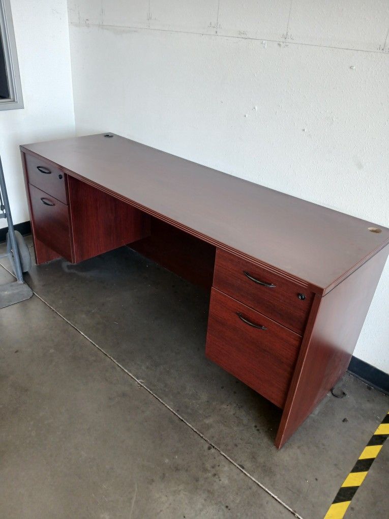 Office Desk