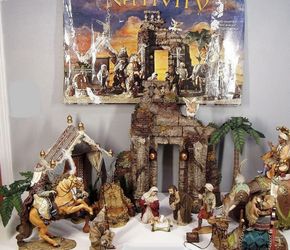 Kirkland Creche de Noel Nativity Set #790605 HandPainted 8" Scale Boxed Full Set