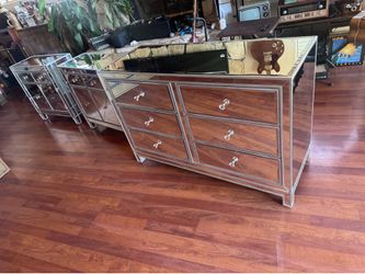 Beautiful Mirrored Dresser and 2 Nightstands