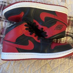 Jordan 1 Mid Banned