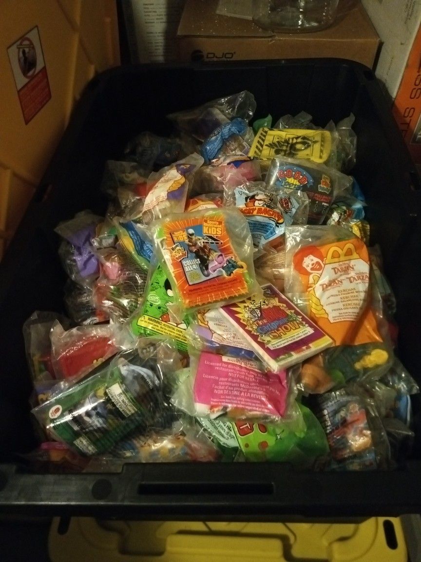 Tub Of 700 Happy Meal Toys 