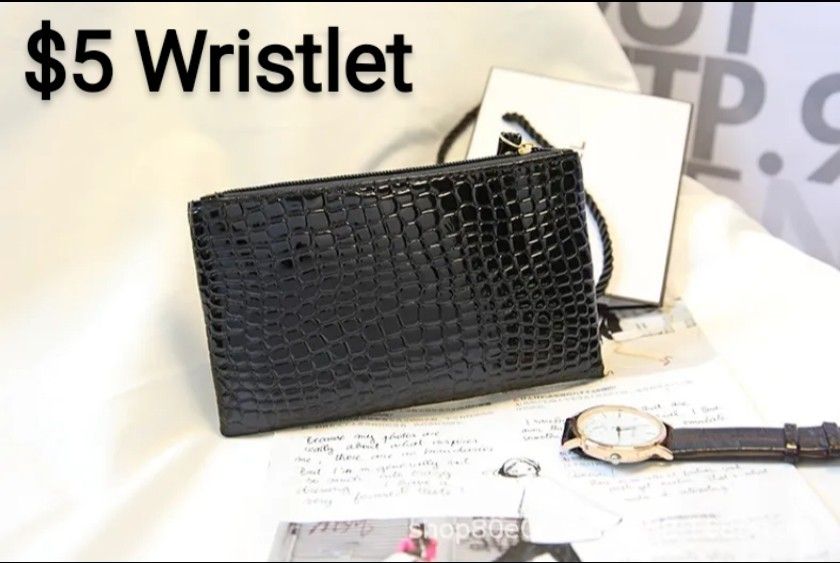 Wristlet 