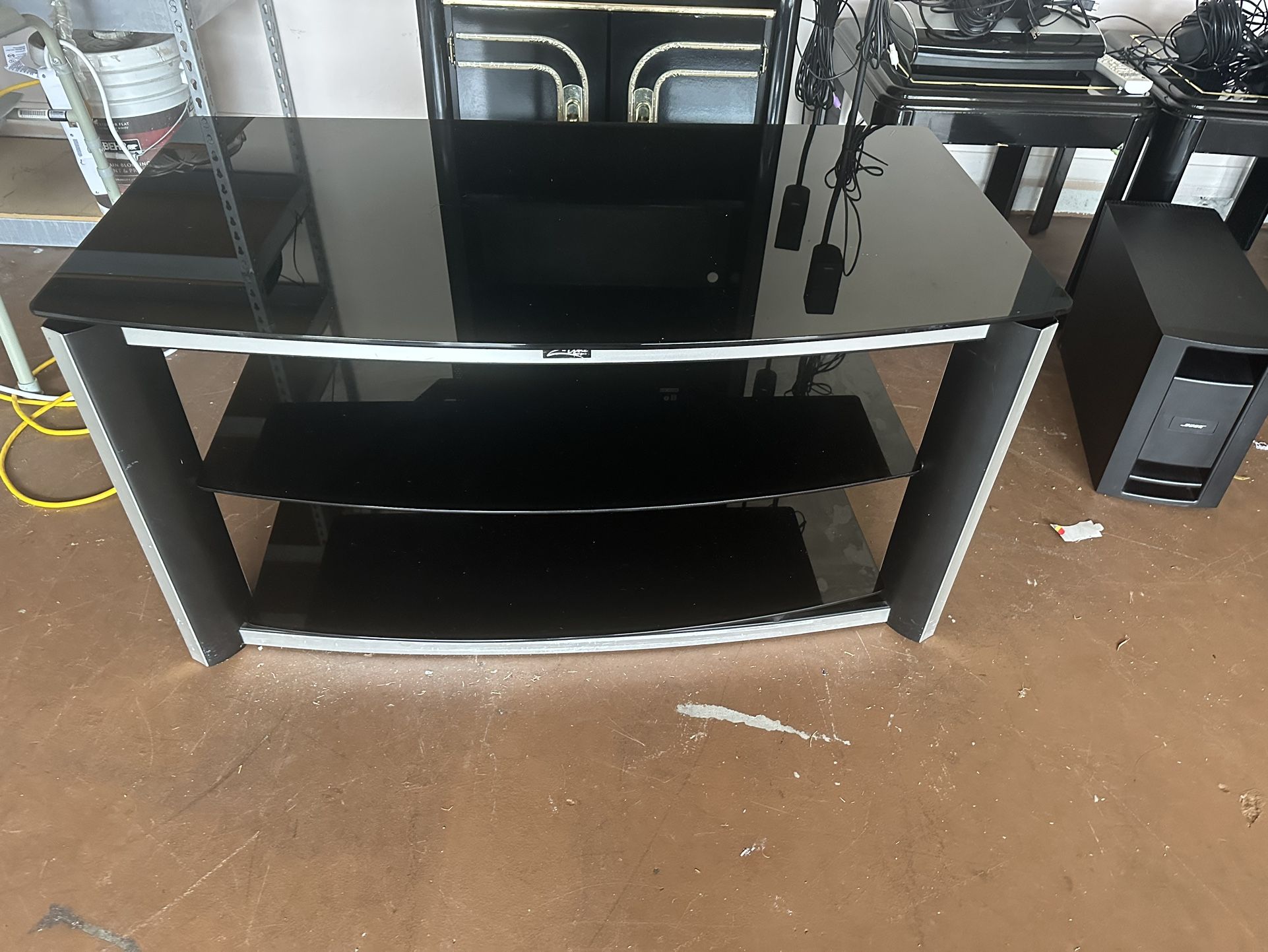 Bose , Tv Stand , Computer Table , Side Table, Tv Entertainment Center , Shelving 