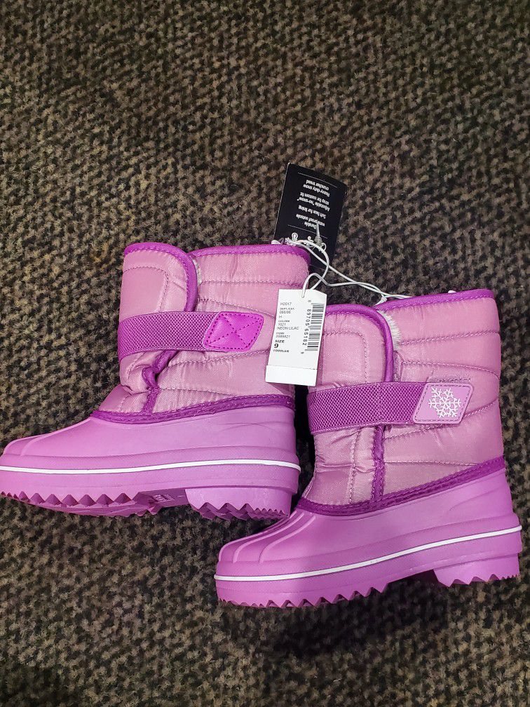 NEW Toddler Snow Boots Sz 9 
