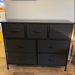 Black Dresser (7 drawers)