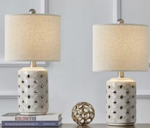 2 Table Lamps 