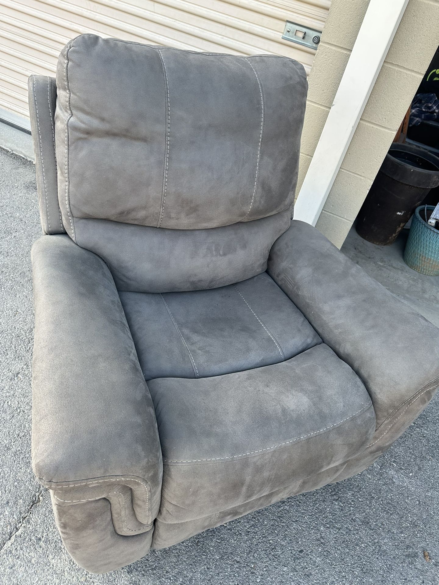 Recliner