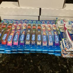Kids Oral b Tooth Brushes