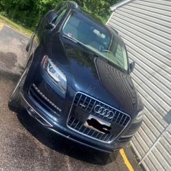2011, Audi Q7 