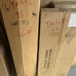 New Twin Xl Size Metal Platform Bed Frame