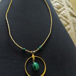 Vintage Handmade Malachite Necklace With Barrell Roll Clasp