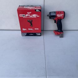 Milwaukee 1/2” Mid-Torque Impact Wrench W/Friction Ring Model 2962-20 (Tool Only)