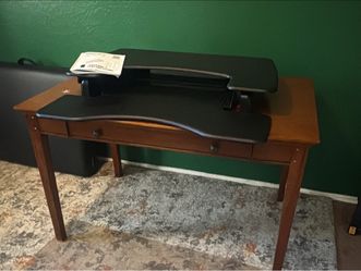 * FREE* Desk