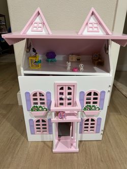 Doll play house