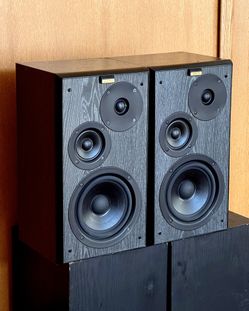 Jamo Cornet 60 IV Speakers + FREE Jamo Center 160  Center Speaker (75W) - Made In Denmark
