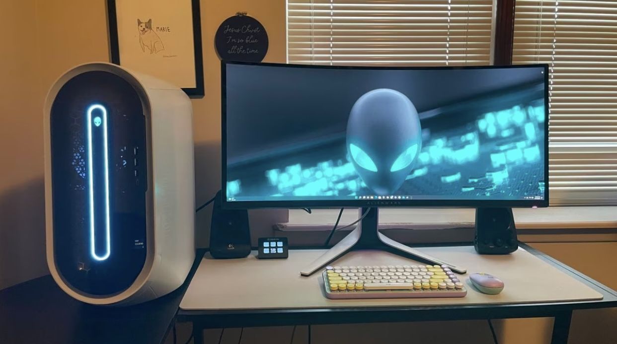 Alienware Ultra Wire 34 Curved 