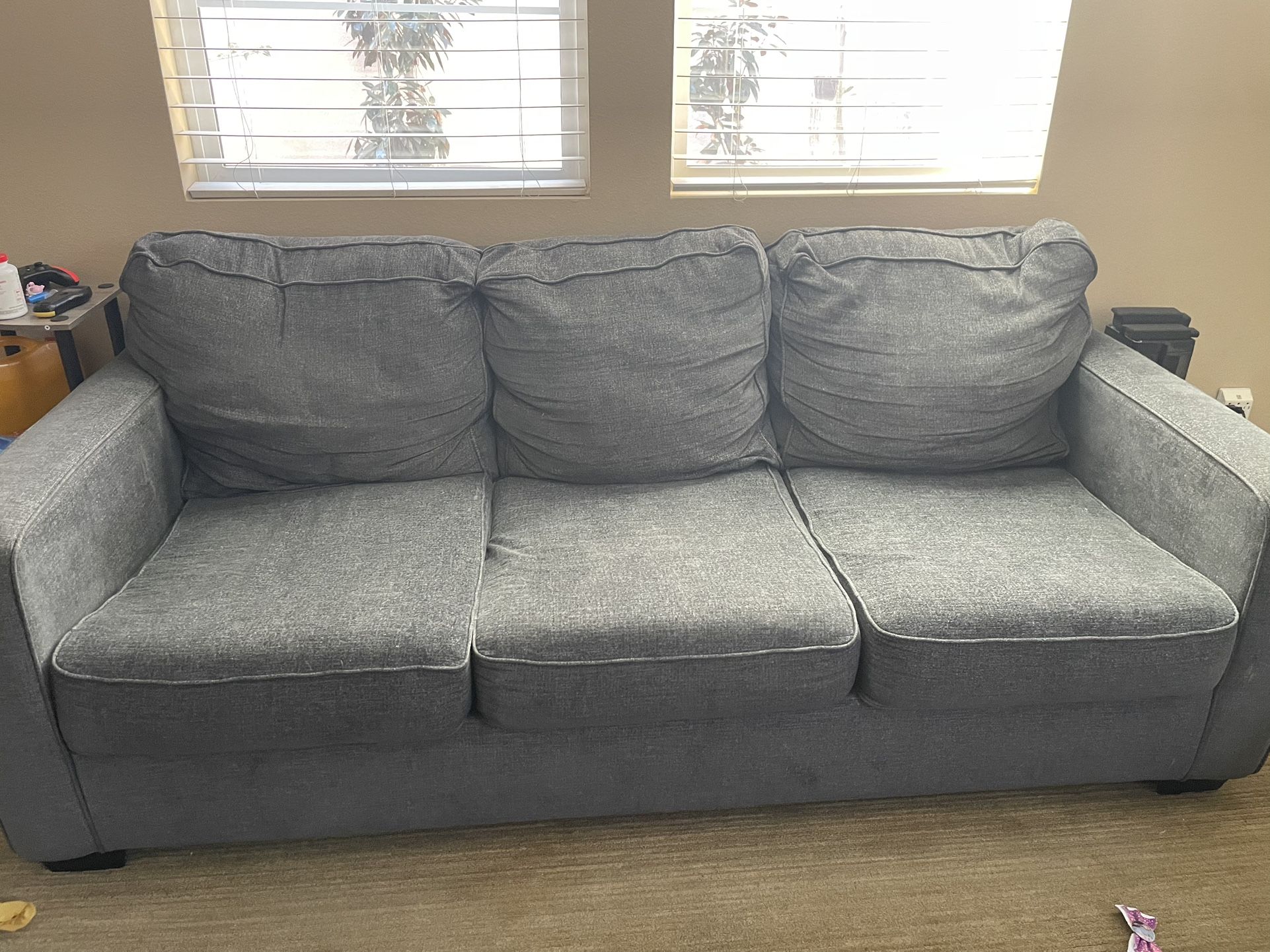 Queen Pull out Sofa Bed