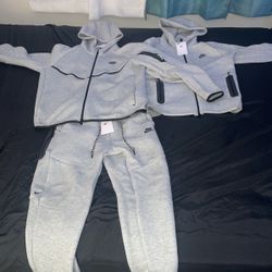  grey Nike tech sweatsuit brand new with tags