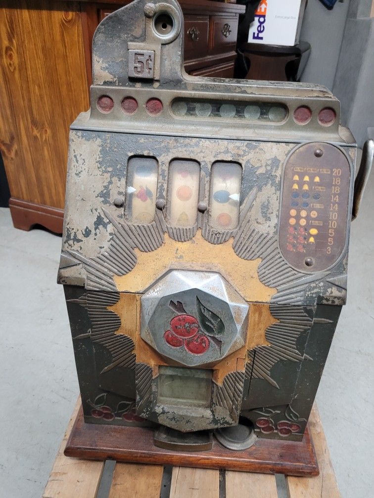 1930s Busting Cherry Nickel Slot Machine
