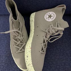 Brand New Converse All Star Shoes Men’s Size 7.5 Women’s 9.5