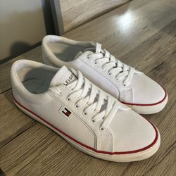 Tommy Hilfiger Unisex Shoes. Mens Size 8.5. Women’s Size 10