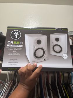 Mackie 3.5 Limited-Edition Powered Studio Monitors With Tone Control and Bluetooth