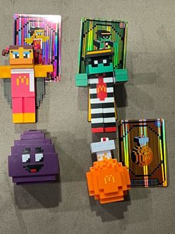 2025 Minecraft Movie McDonald’s Lot Of 4 Hamburglar & Birdie & Grimace & potion