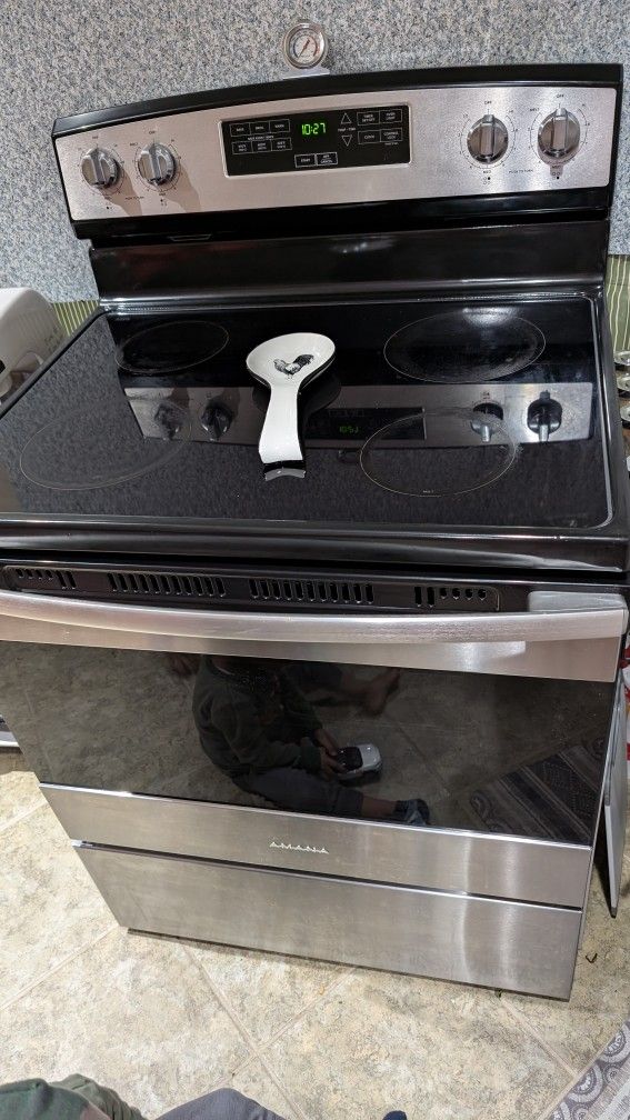 Amana_ 4.8 Cu.Ft. Electric Range _ Stainless Steel.