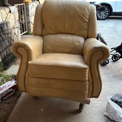 La Z Boy Recliner 