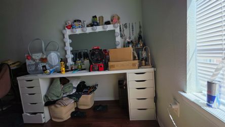 Vanity mirrow and desk