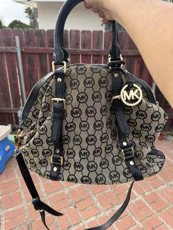 MK MONOGRAM PURSE