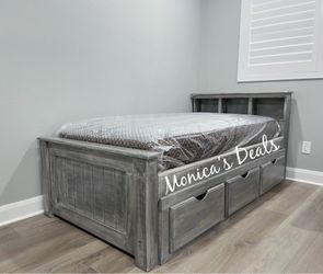 Twin Solid Wood Bed With 3 Drawers And Mattress $580