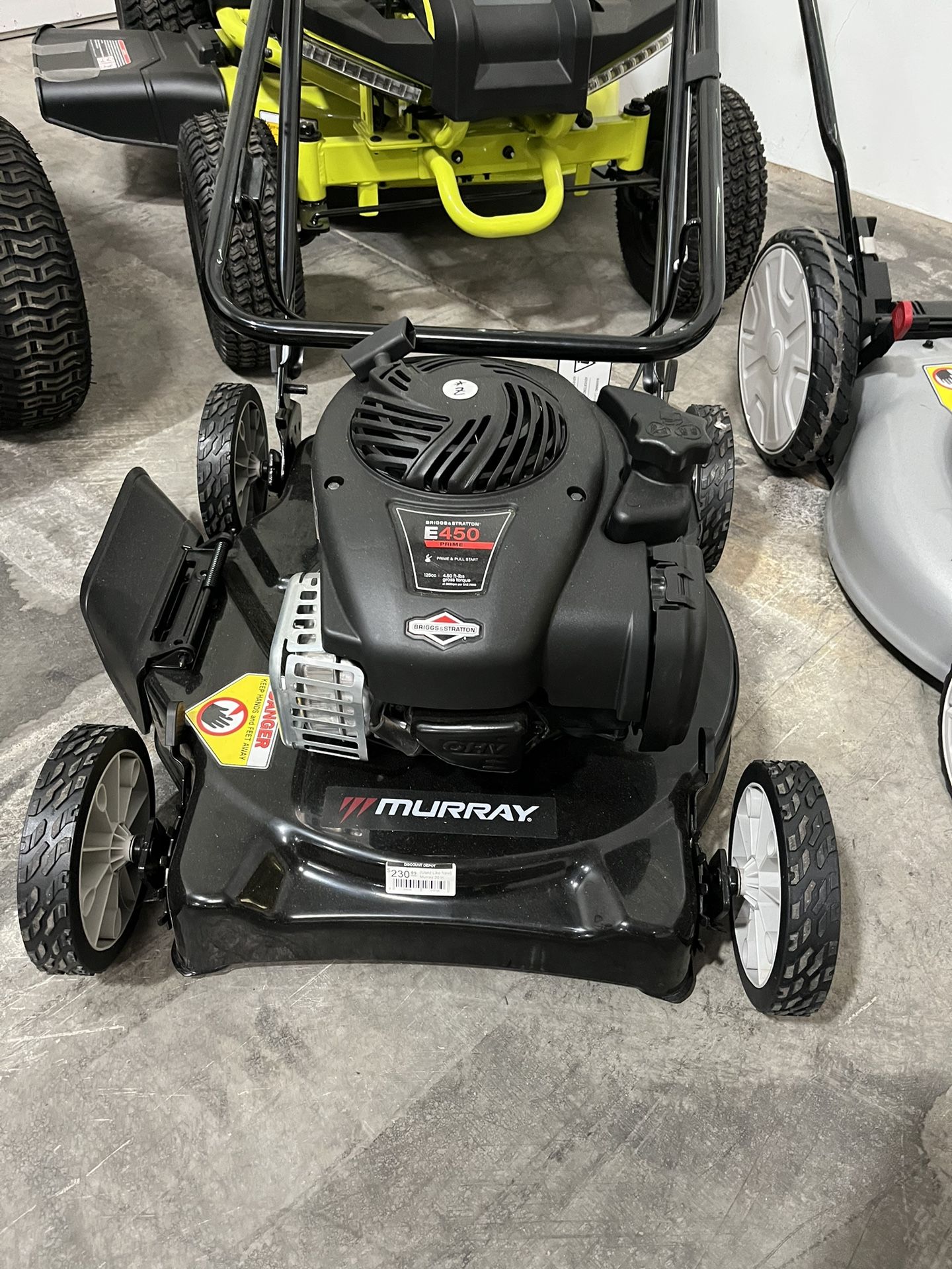 Murray 20 in. 125 cc Briggs Stratton Walk Behind Gas Push Lawn