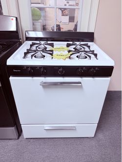 Hotpoint gas range 30” -open burners -6 months warranty