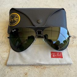 Rayban Folding Aviator Sunglasses Black Frame Black Lenses RB3749 Ray-Ban