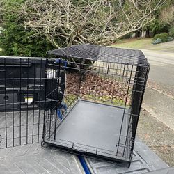 Large Medium Dog Kennel Crate Collapsible in Good Condition 36” L by W 22” H “24