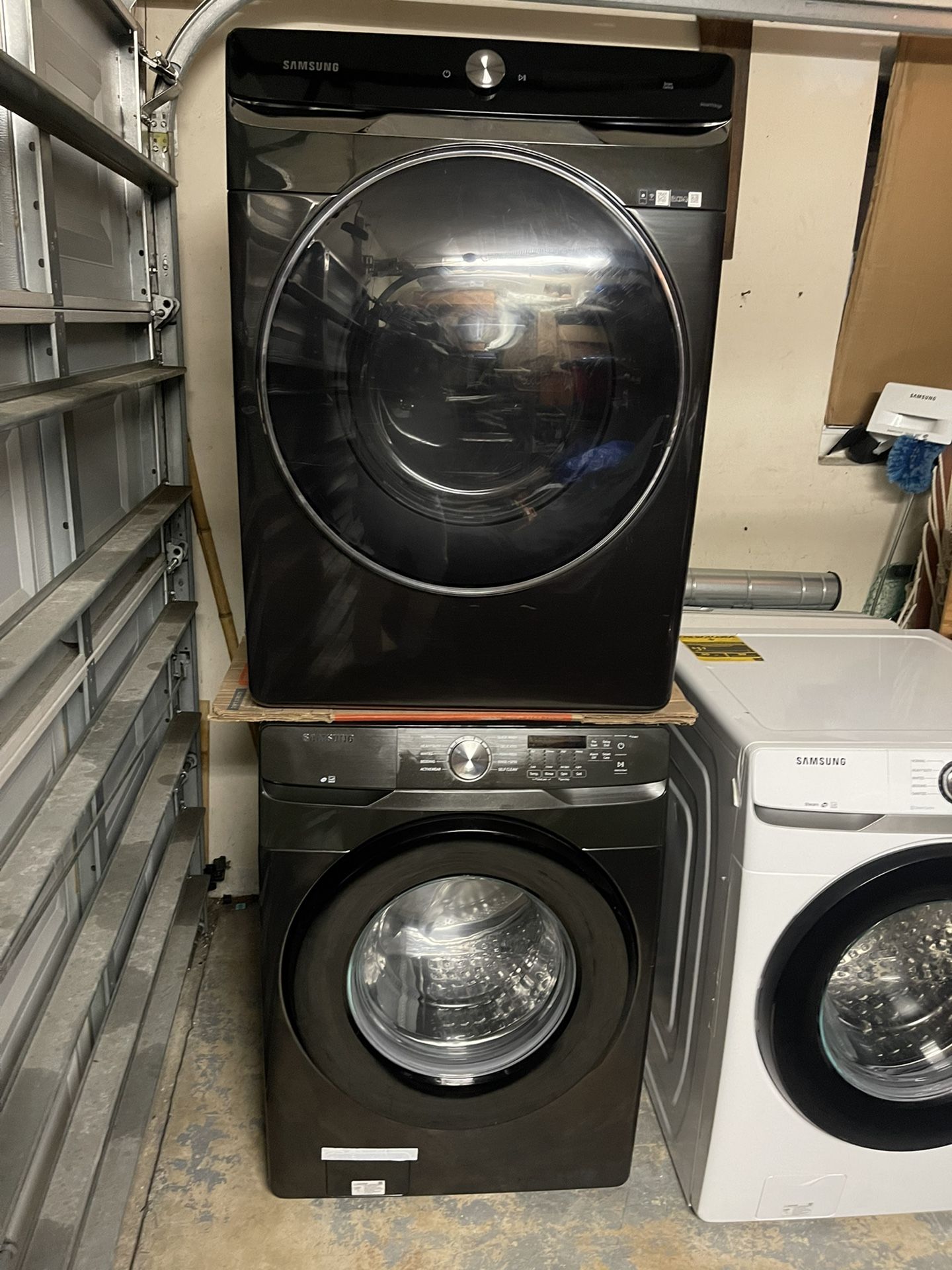 New Open Box Samsung Washer And Dryer Scratch And Dents 27”