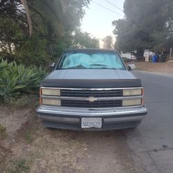 1994 Chevy 1500 Silverado...manual trans.